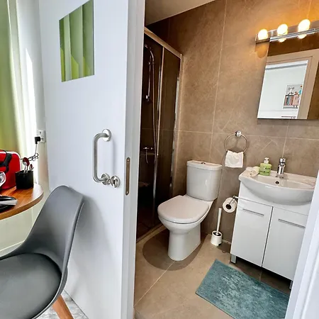 Smart Comfort Roomn3 With Private Bathroom In Best Location Beach 250M Limassol Exterior photo